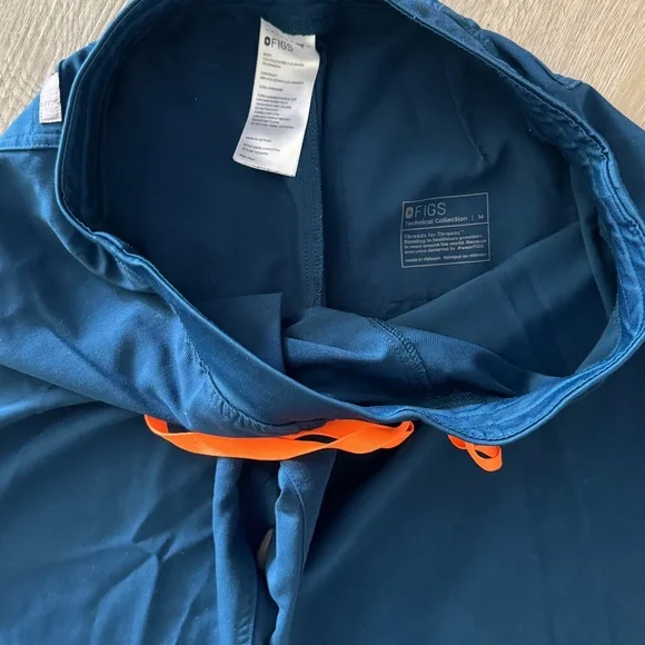 FIGS Deep Reef Livingston Medium Scrub Pants - Picture 3 of 3